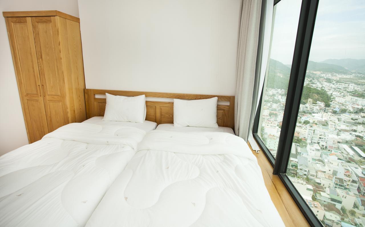 Beach Front Oceanous Apartment Нячанг Экстерьер фото