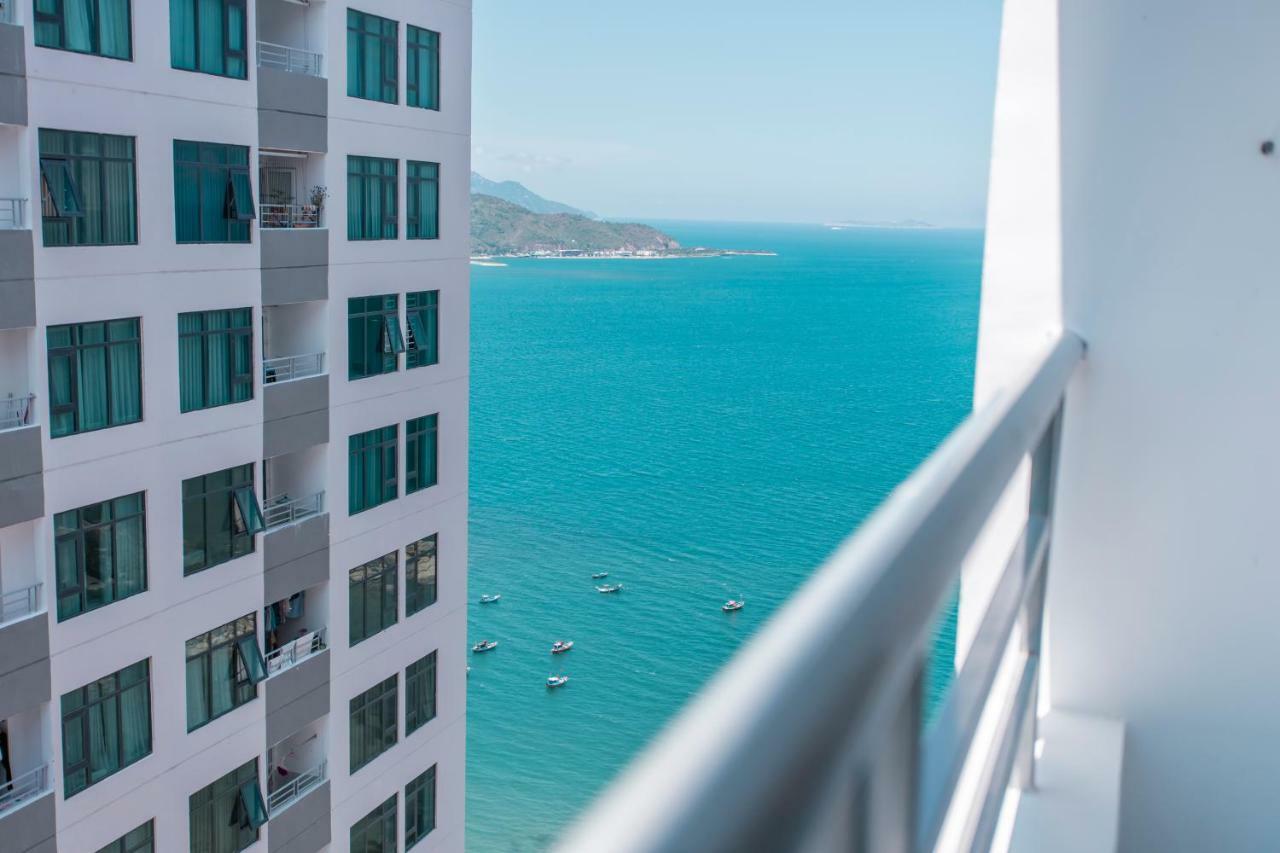 Beach Front Oceanous Apartment Нячанг Экстерьер фото